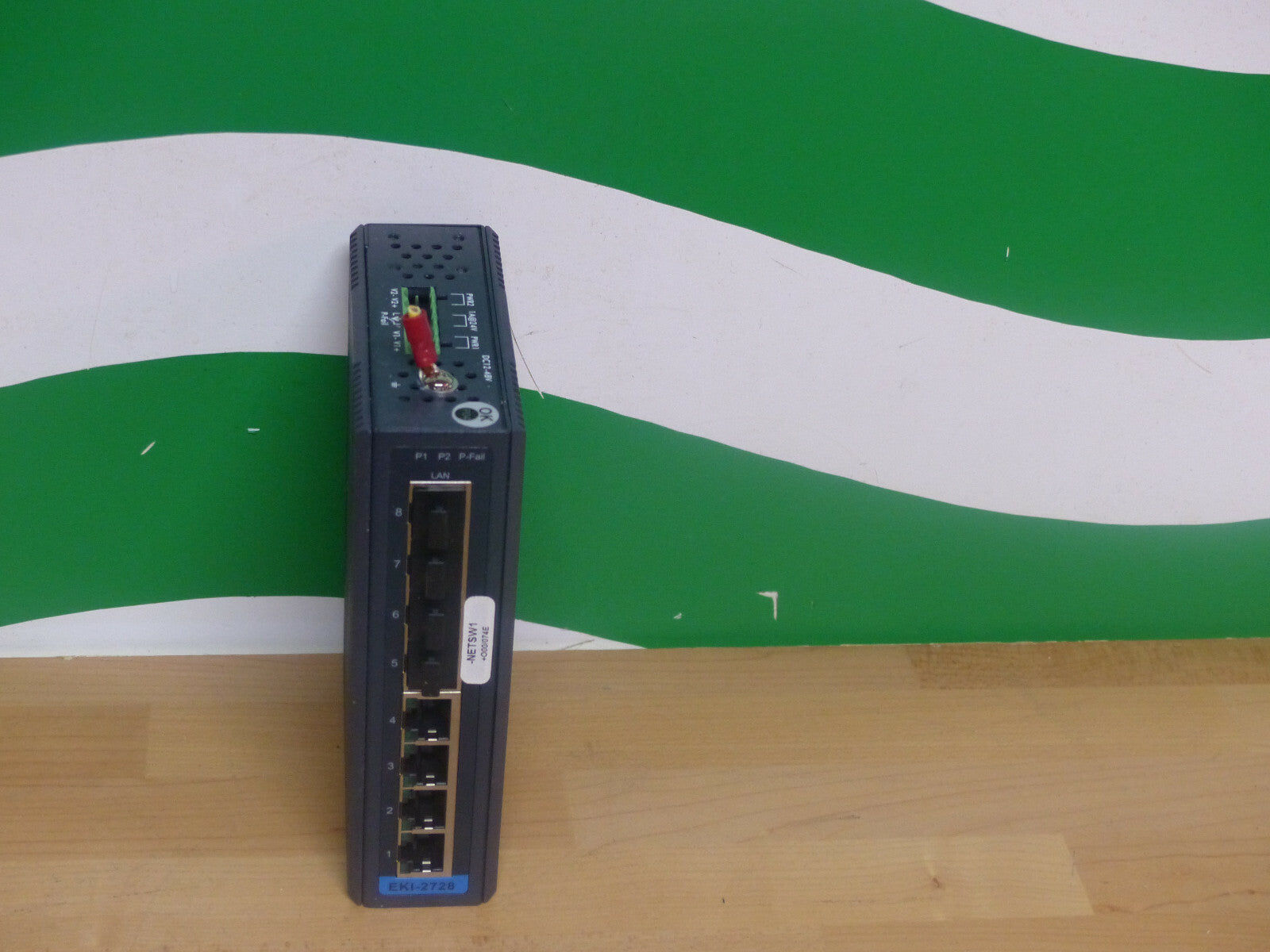 ADVANTECH EKI-2728 Ethernet Schalter 12-48VDC s.Bilder