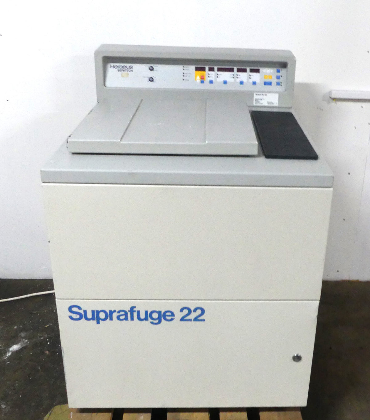 Heraeus – Centrifuge suprafuge 22