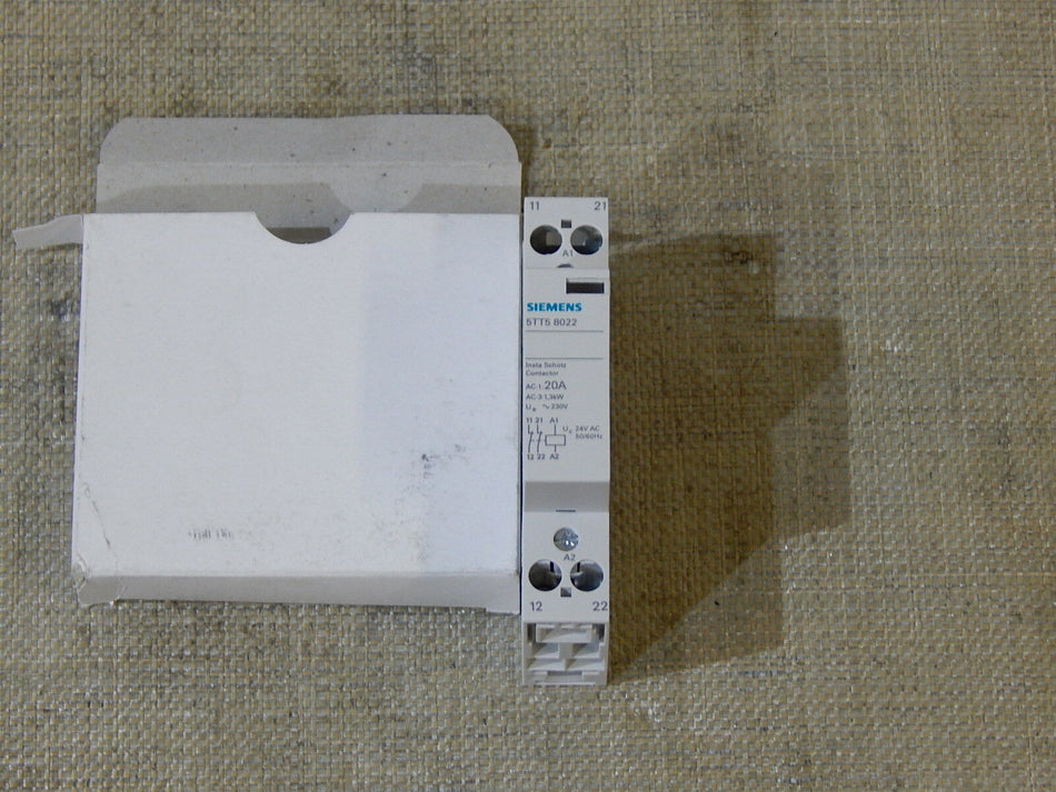  Siemens Installationsschütz 5TT5802   Reiheneinbau 5TT5 8022 New
