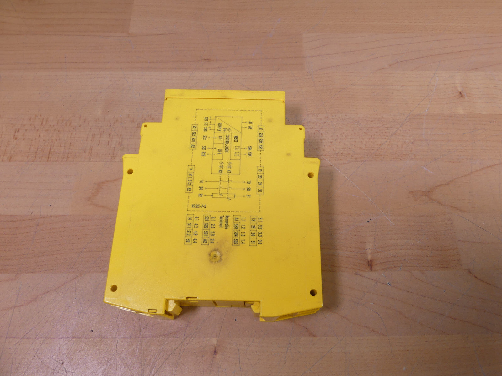 Sick Sicherheitsschaltgerät Auswereeinheit UE48-2OS3D2