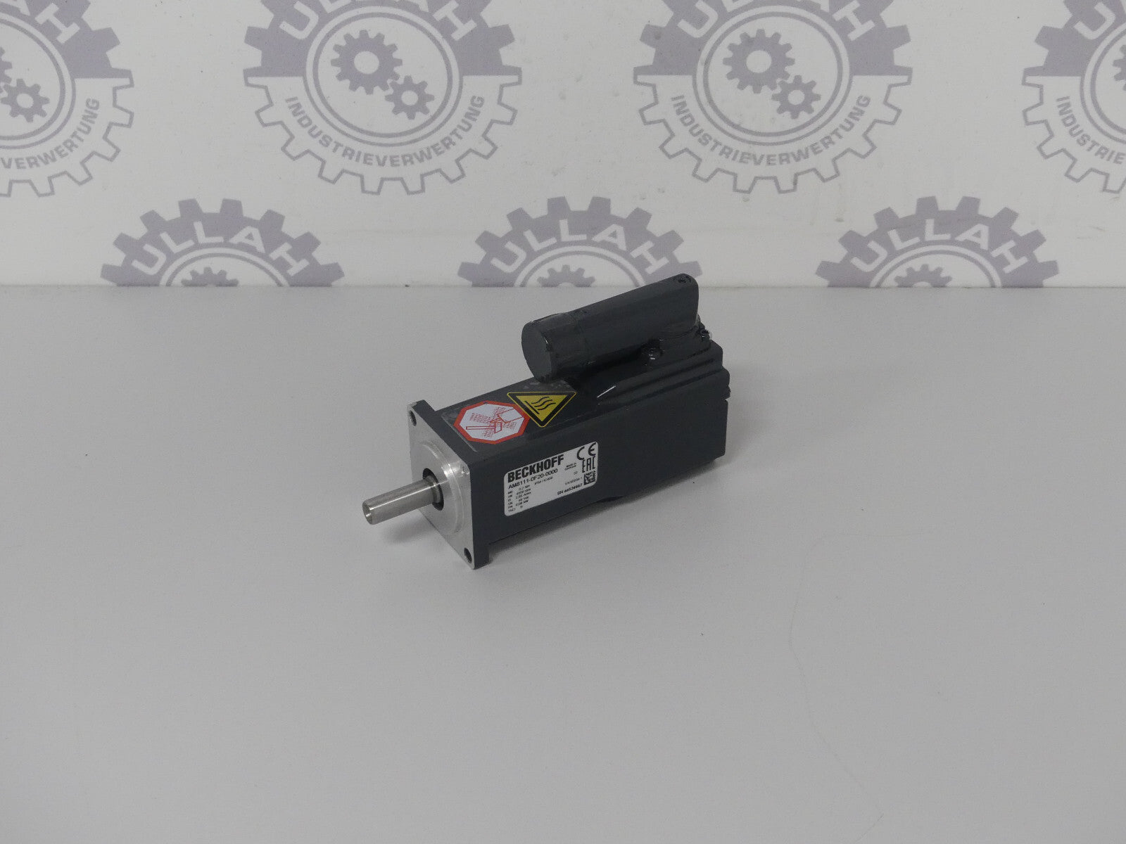 Beckhoff AM8111-0F20-0000