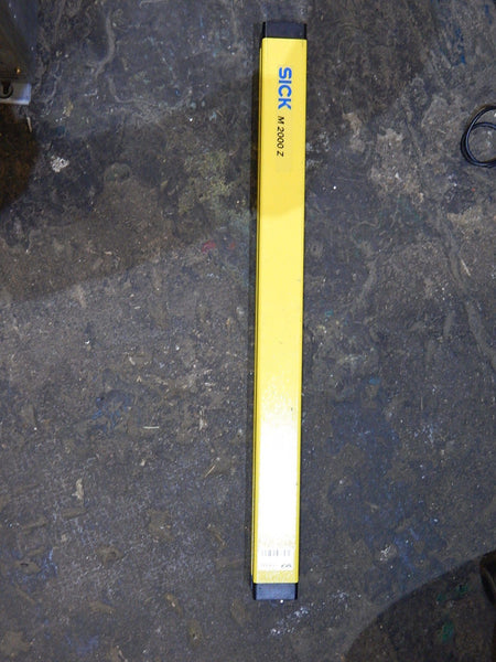 SICK M 2000 Z  PSR01-1501  1 016 677  LICHTSCHRANKE USED