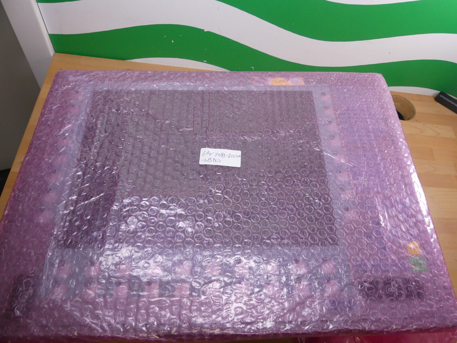 Siemens Simatic 6AV7 423-2AA00-0BK0 HMI IP 677C 15 6AV7423-2AA00-0BK0