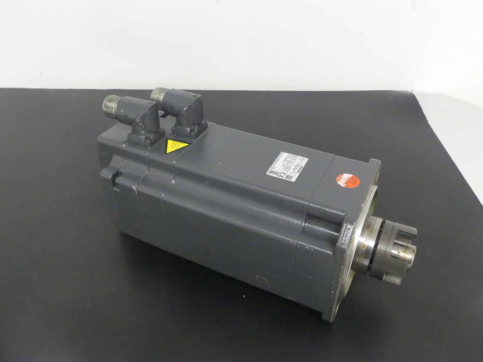 SIEMENS SIMOTICS S SYNCHRONSERVOMOTOR  1FK7064-7AF71-1EG3
