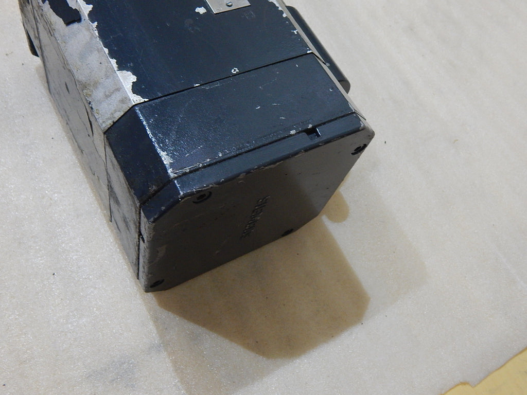 Siemens 1FT 6082-1AF71-4AG1 //1FT60821AF714AG1  Servomotor used