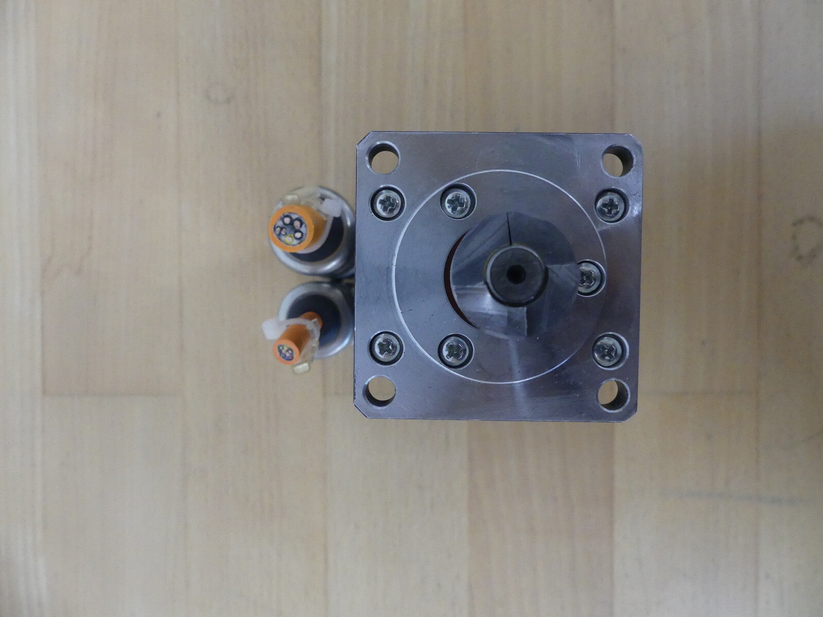 ESR AC-SERVOMOTOR MR 6929.3572 SN 110491121