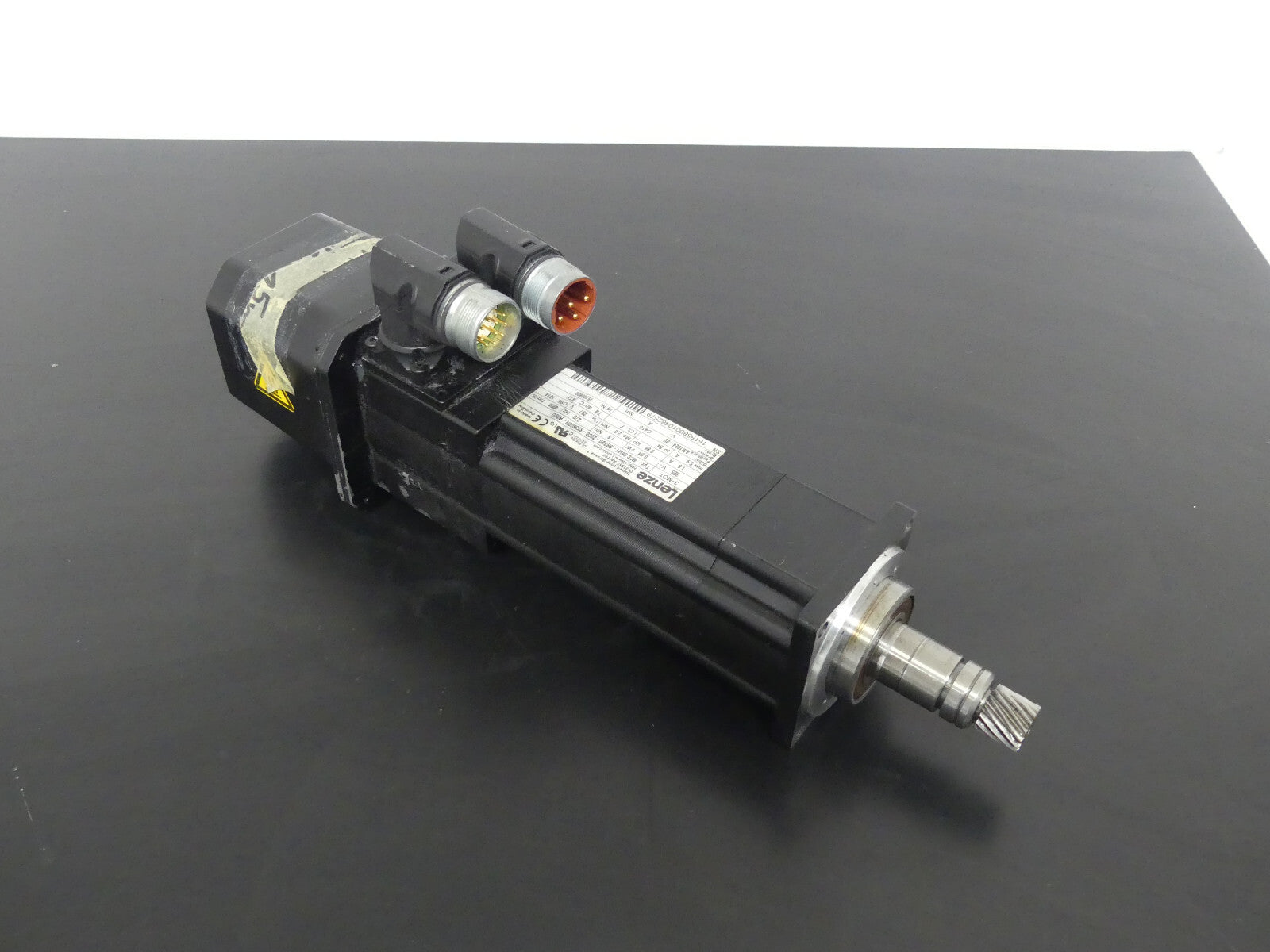 lenze MCS 06I41-SRSB0-Z0C0-ST5S00N-R0SU  MCS 06I41SRSB0Z0C0ST5S00NR0SU s.Bilder