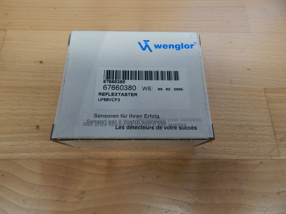 Wenglor Universalreflextaster UF88VCF3  NEU - Restposten 