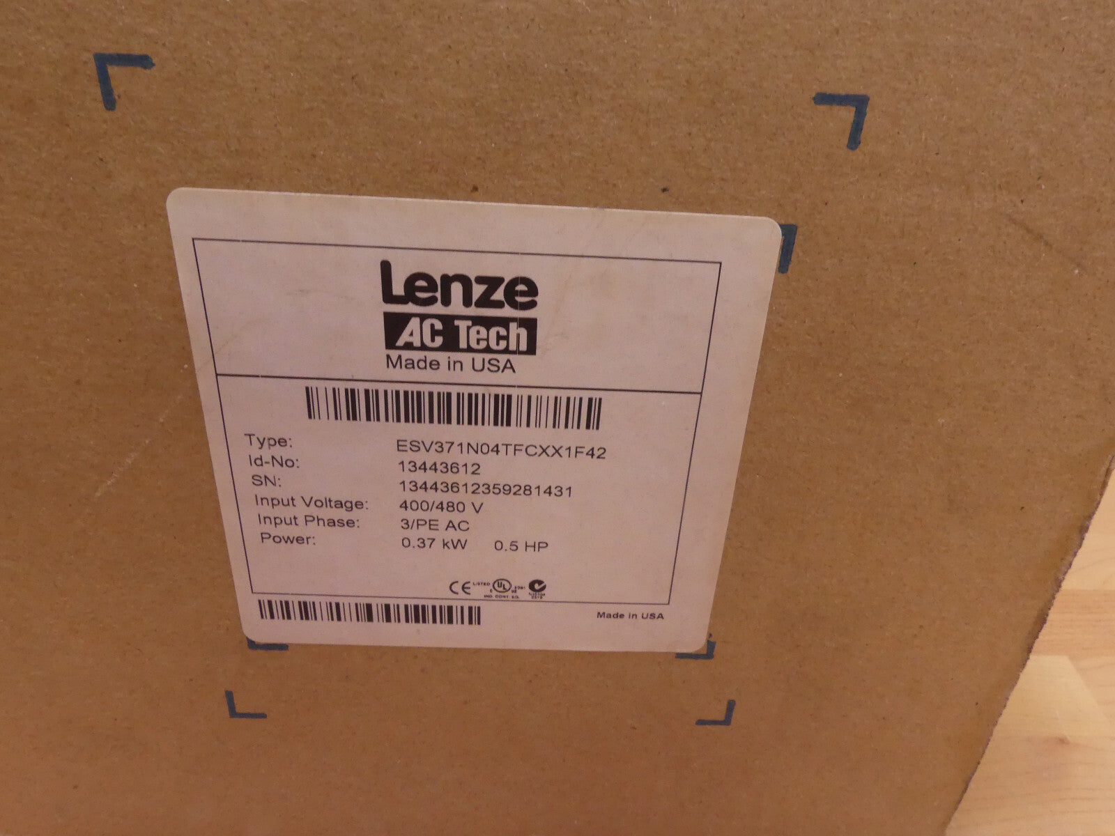 LENZE AC Tech ESV371N04TFCXX1F42