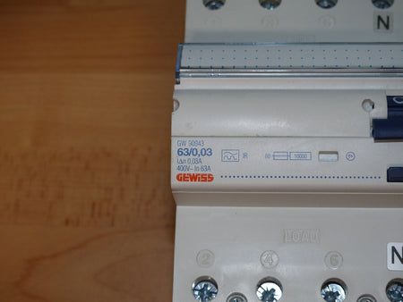Gewiss GW90943 Fi Schutzschalter 63/0,03 used s.Bilder