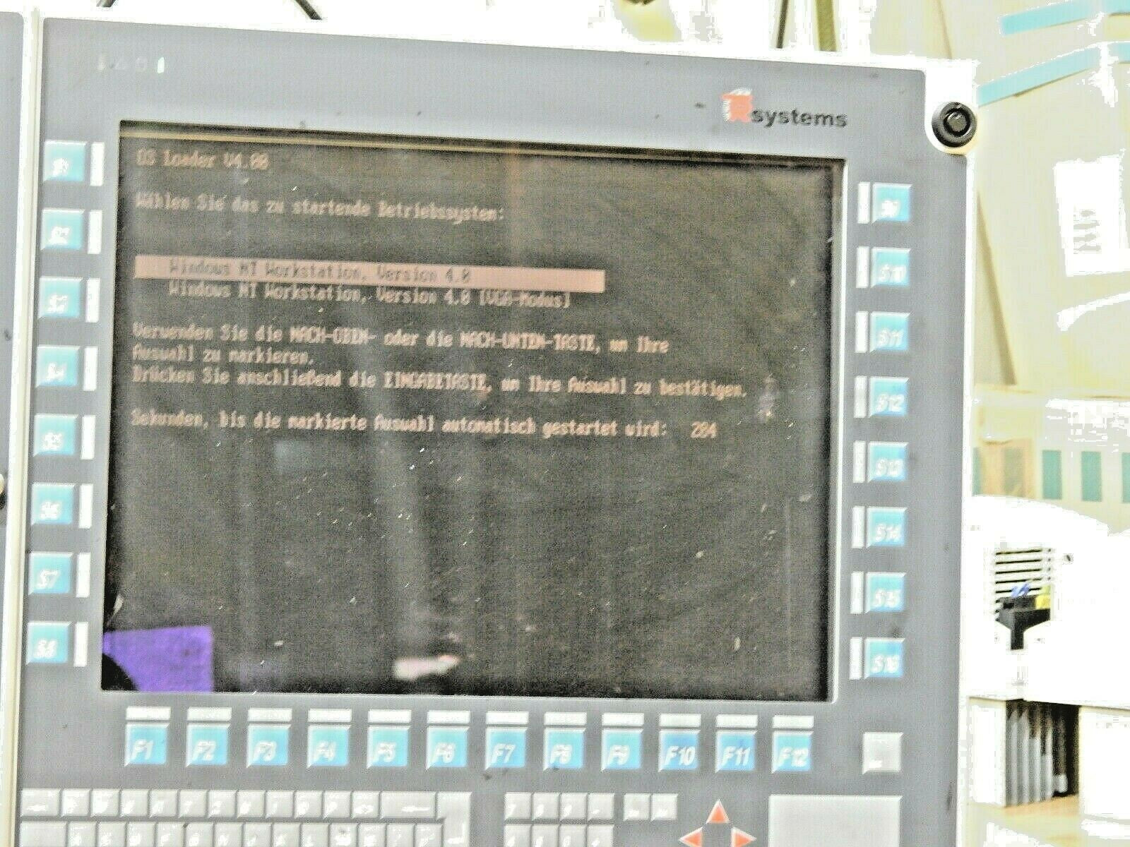 TRS 790-00352 Industrie Touchscreen PC  MIPC-XL-TFT  used