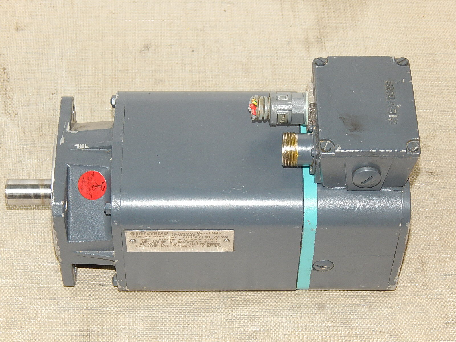 Siemens 1FT5062-0AF01-2-Z 3~Permanent-Magnet-Motor Servomotor Motor Used