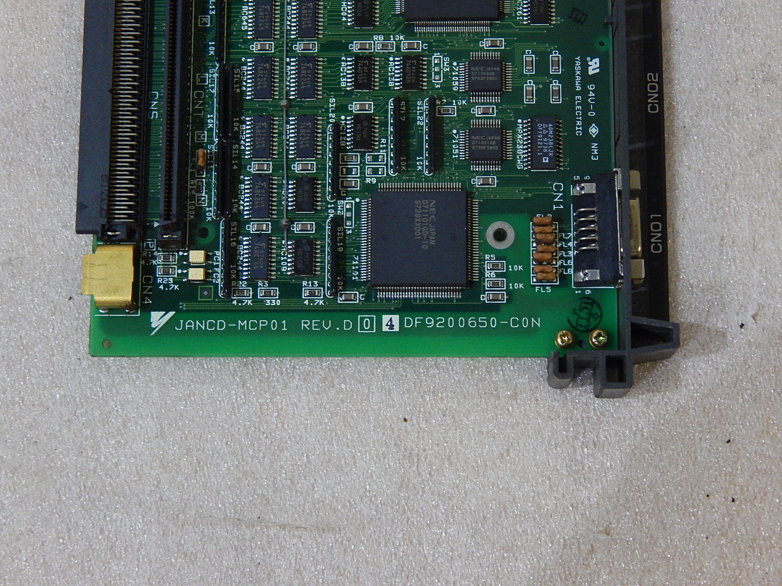 YASKAWA   JANCD-MCP01 REV.D04  DF9200650-C0N  Used