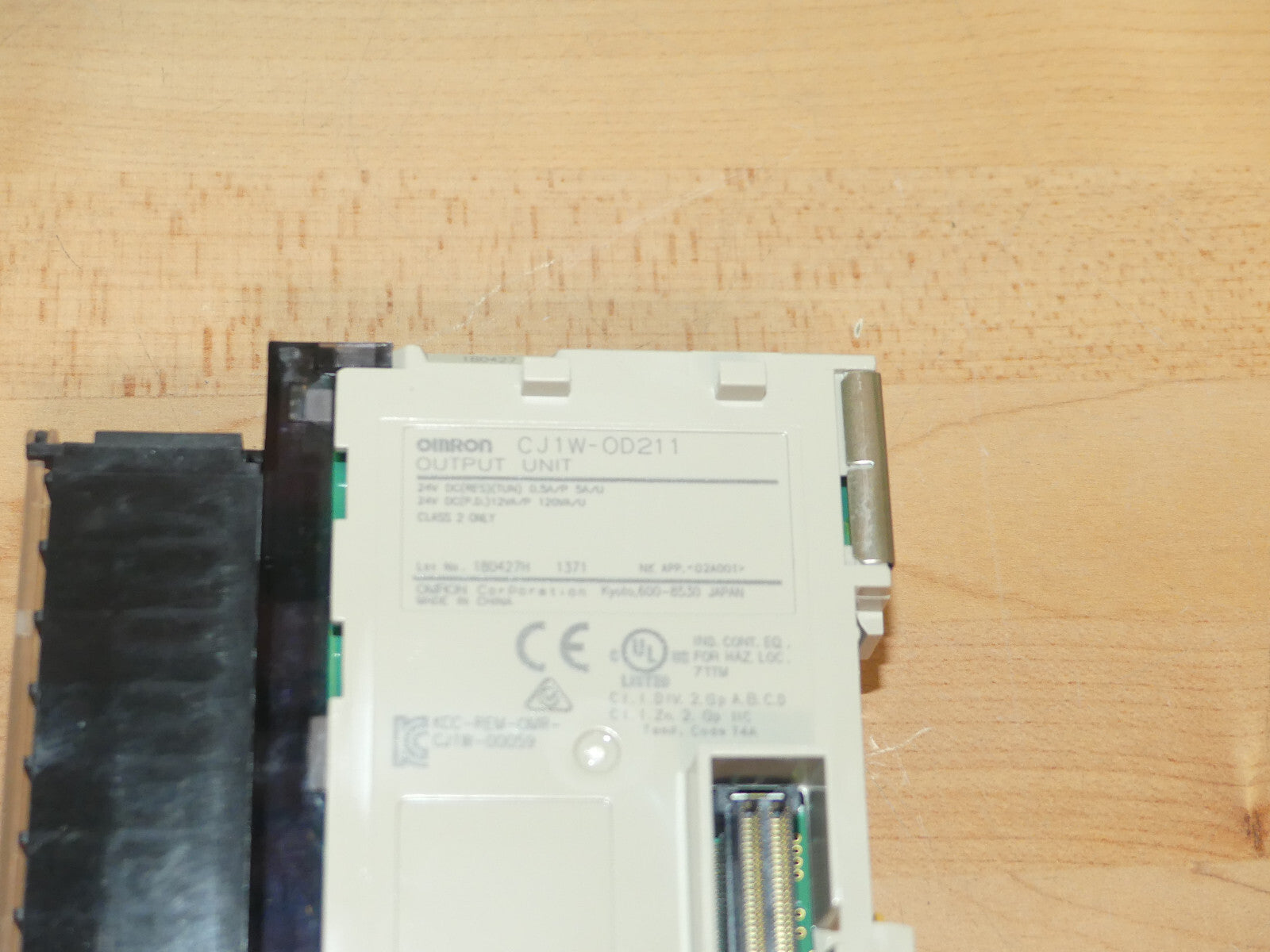 Omron CJ1W-0D211 used