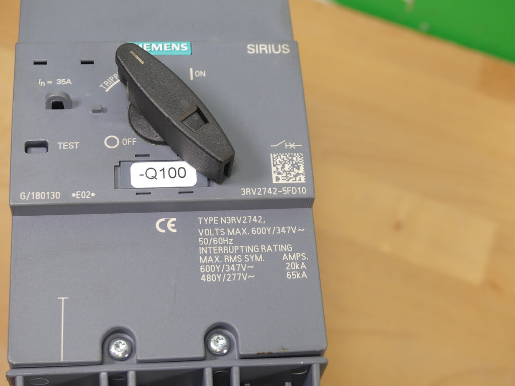 SIEMENS Leistungsschalter 3RV2742-5FD10