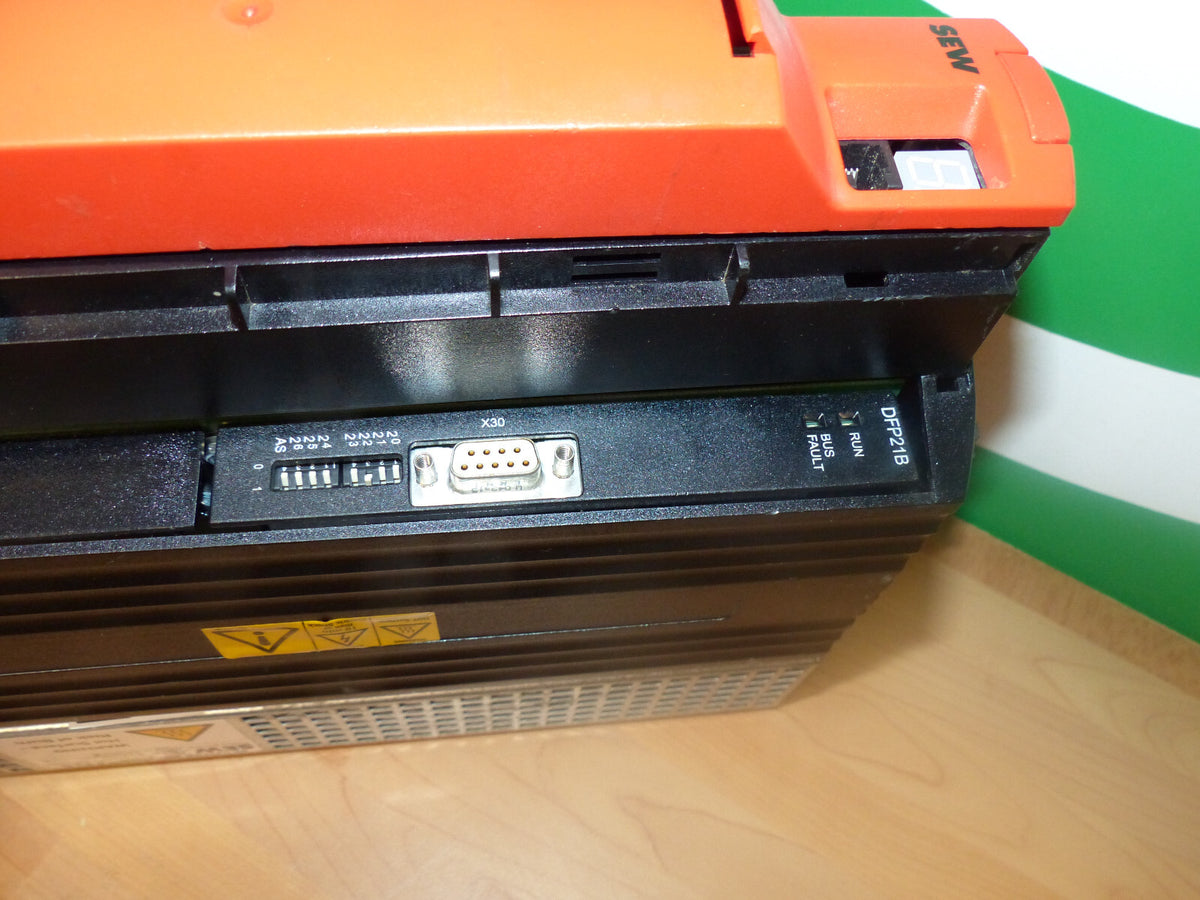 SEW Eurodrive Umrichter MDX61B0005-5A3-4-0T Bremswiderstand BW090-P52B s.Bilder