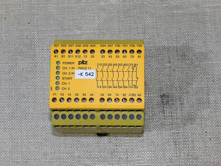 PILZ SAFETY RELAY PNOZ 11 230-240VAC 24VAC 7n/o 1n/c 774086 Used